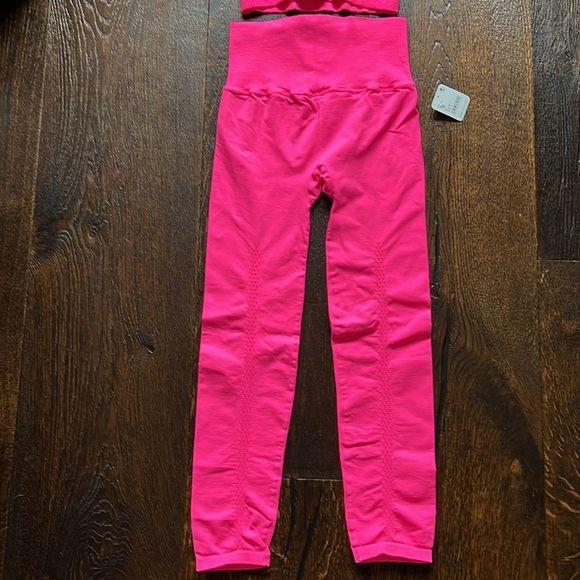 FP Movement High-Rise 7/8 Good Karma Legging - Size M/L - Picture 6 of 9